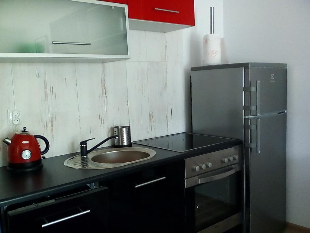 Appartement Karmazynowy Apartament Nad Morzem à Kołobrzeg Extérieur photo